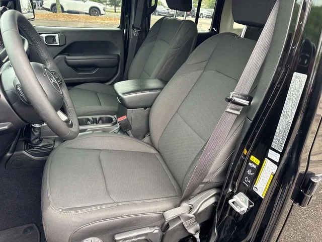 Used 2023 Black Jeep Sport S image 28