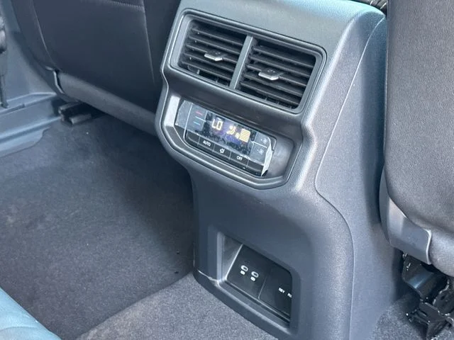 New 2026 Deep Black Pearl Volkswagen SE w/Technology image 25