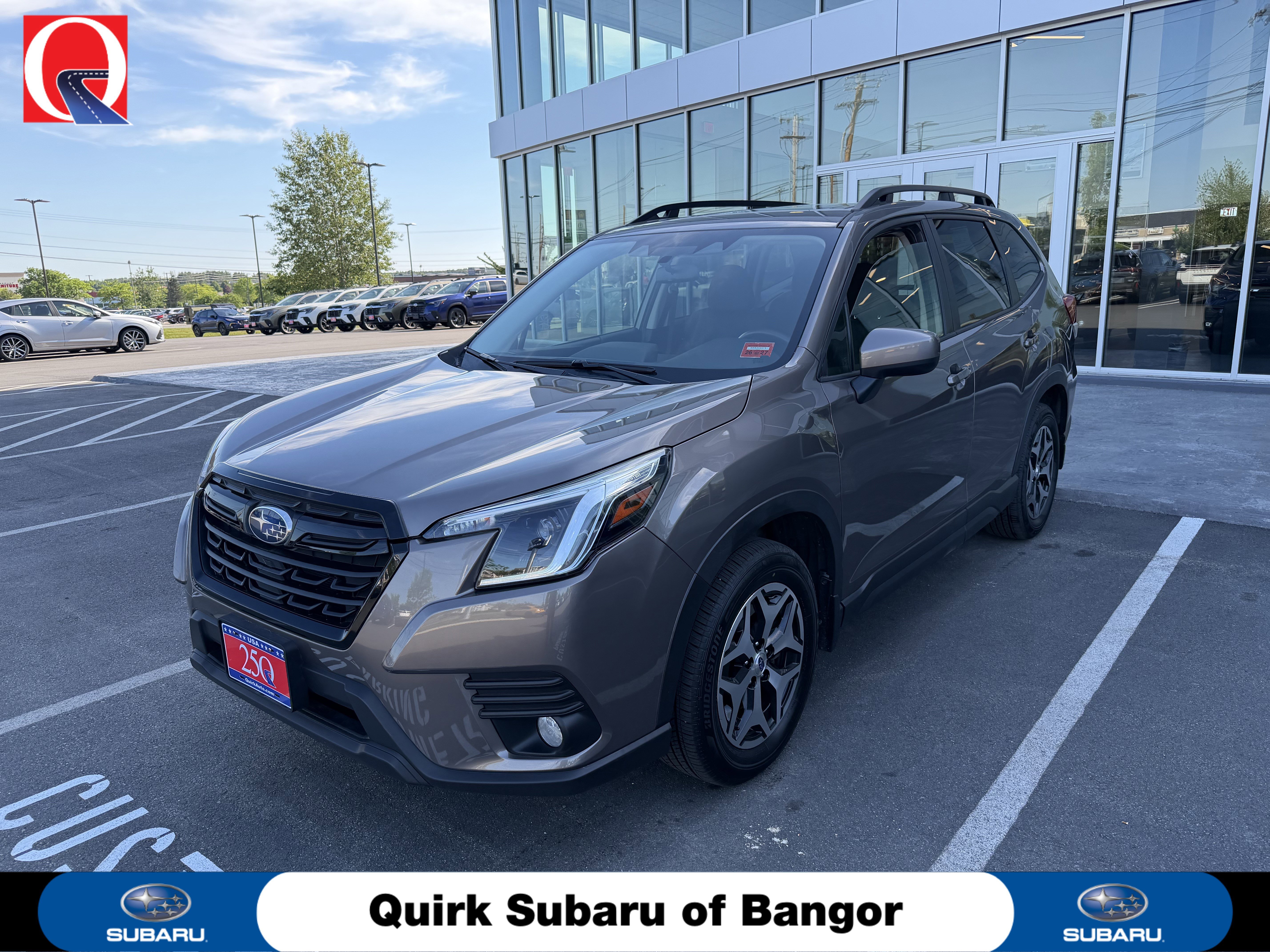 Used 2023 Brilliant Bronze Metallic Subaru Premium image 1