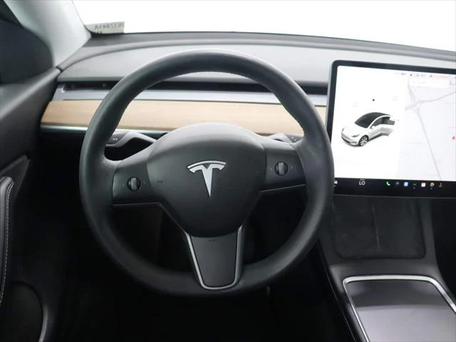 2021 Tesla Model Y Long Range - Photo 13