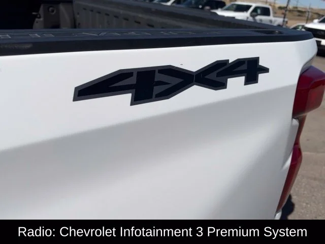 Used 2025 White Chevrolet RST image 21