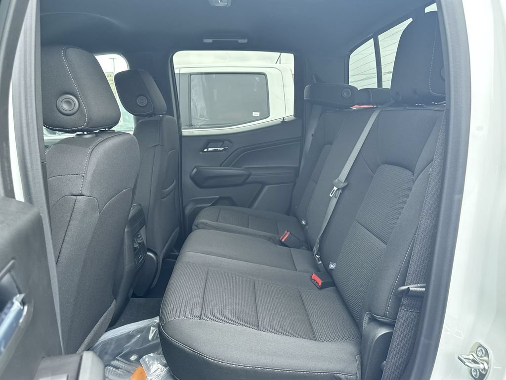 New 2026 Summit White GMC Elevation image 28