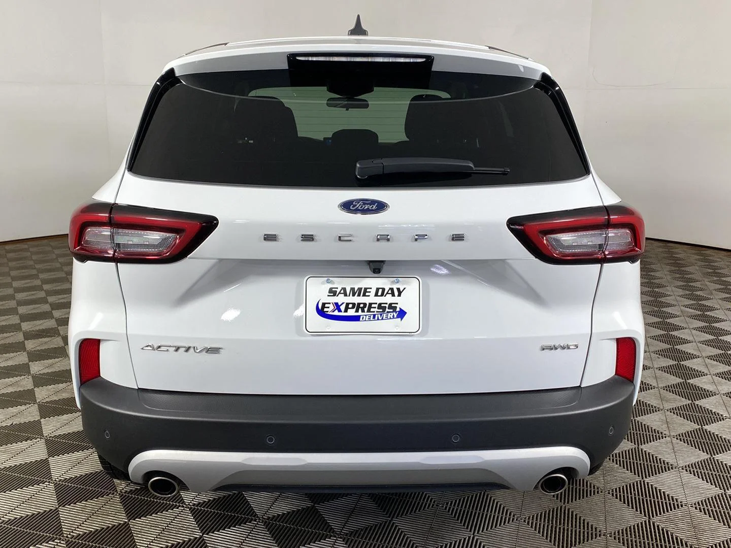 Used 2023 Oxford White Ford Active image 20