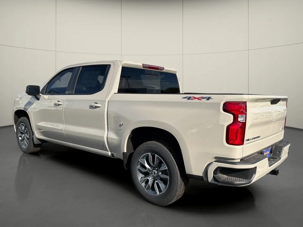 New 2026 White Sands Chevrolet RST image 5