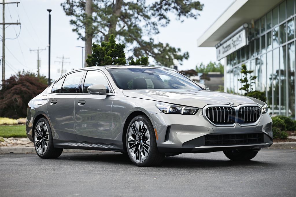 2027 BMW 5 Series 530i Sedan's photo