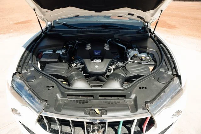 2017 Maserati Levante S - Photo 12