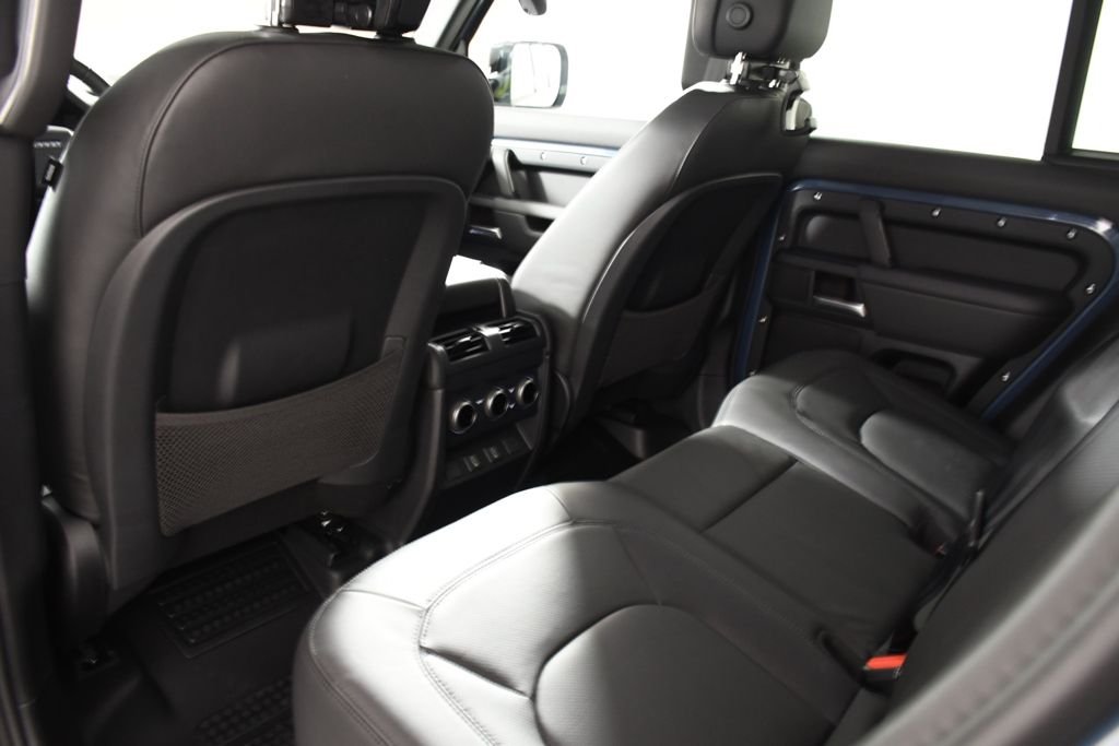 2026 Land Rover Defender X-Dynamic SE - Photo 27