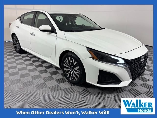 2023 Nissan Altima SV