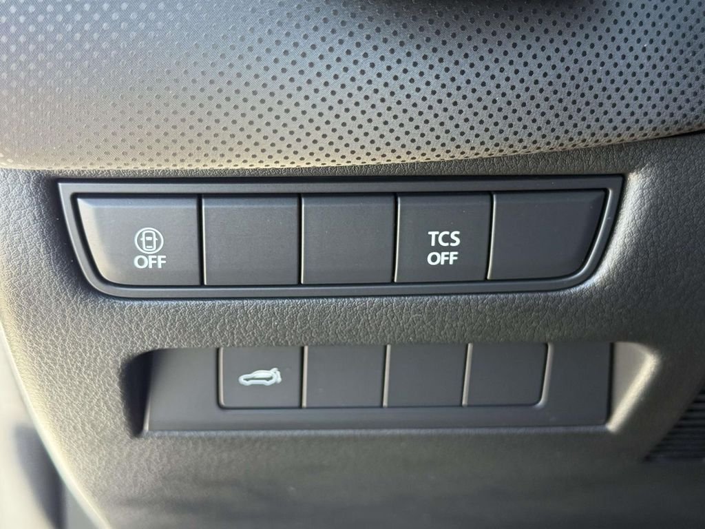 Used 2025 Beige Mazda 2.5 S Preferred Package image 30