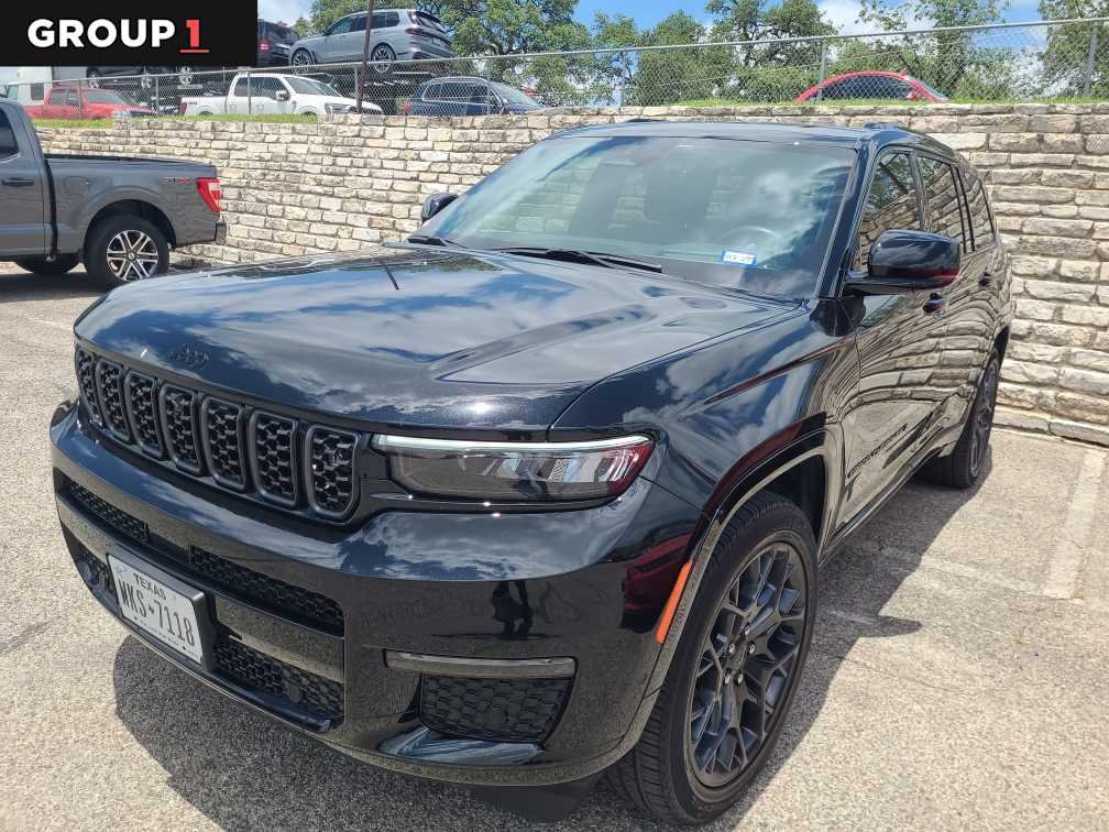 2025 Jeep Grand Cherokee L Summit Reserve 4x4's photo