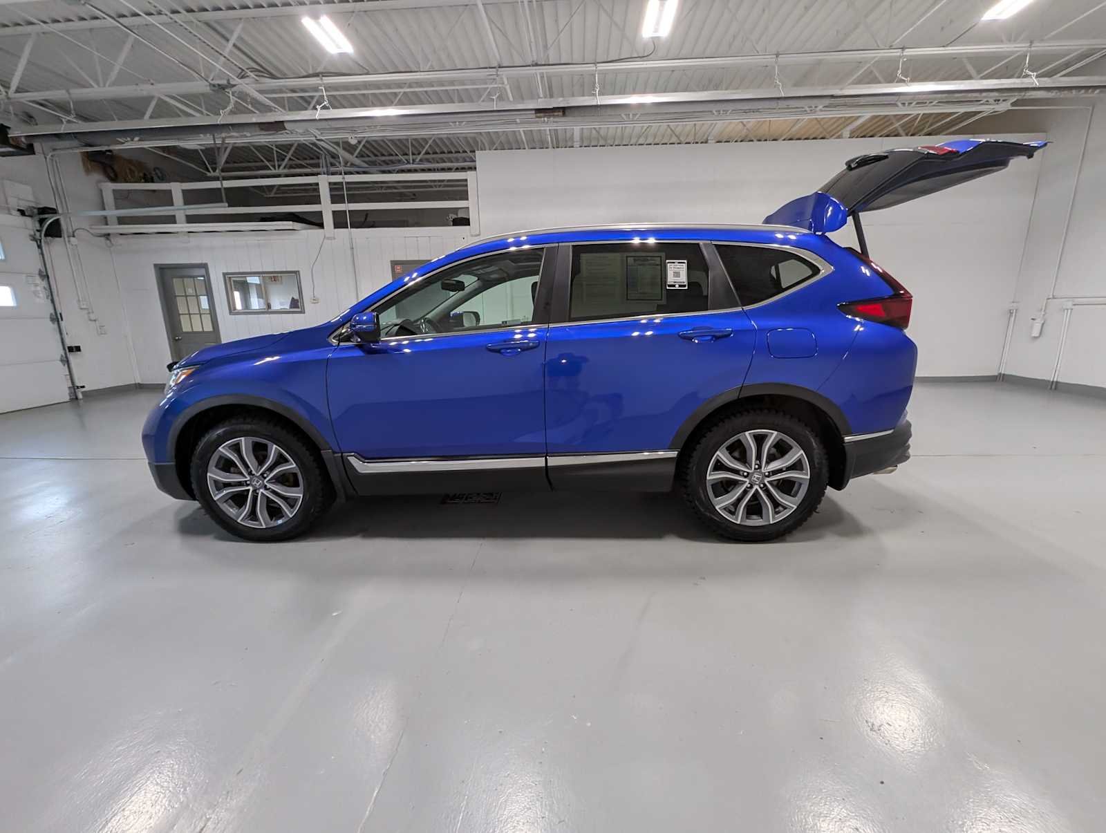 Used 2020 Aegean Blue Metallic Honda Touring image 12