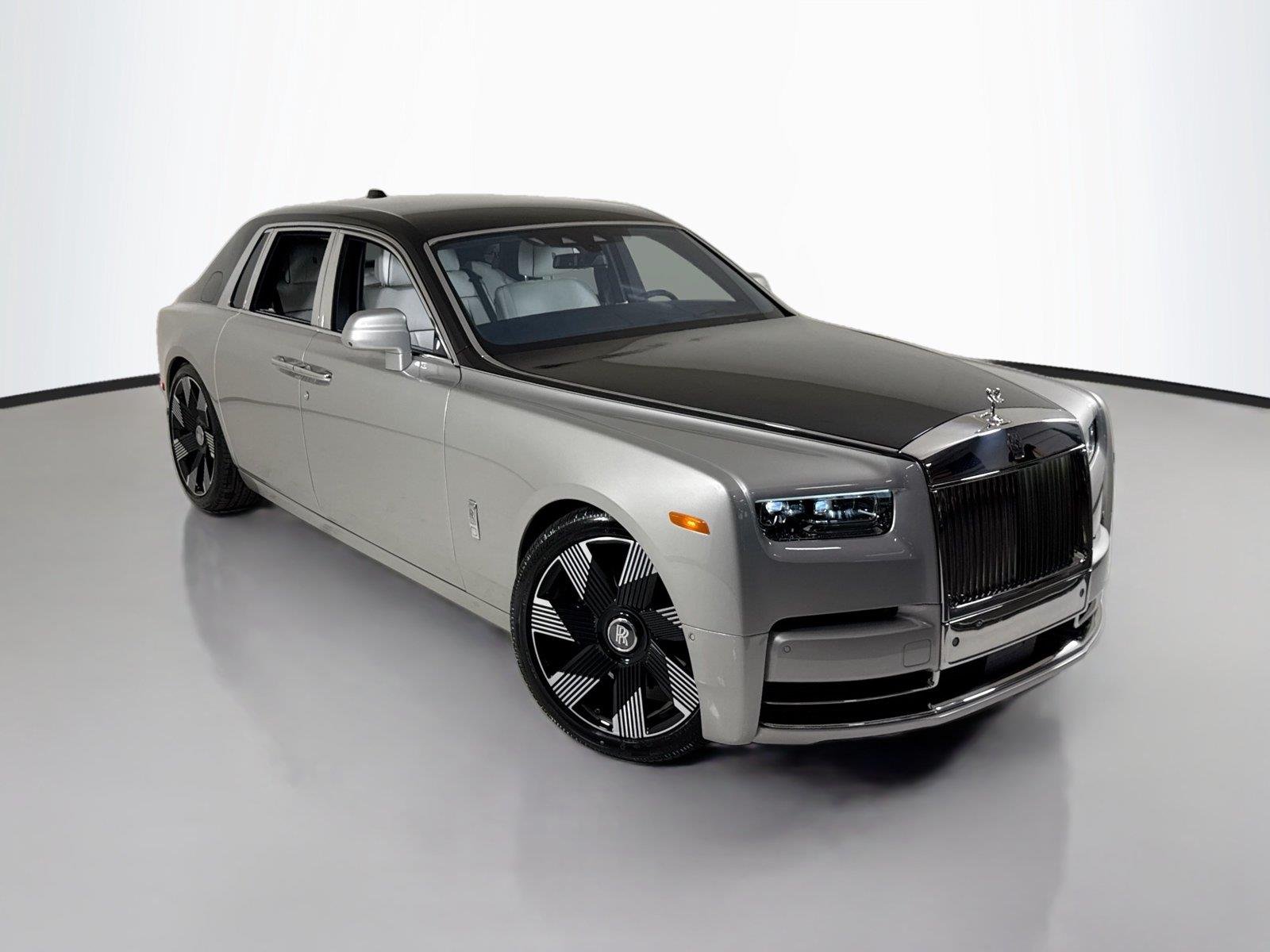 Used 2023 Jubilee Silver Rolls-Royce  image 60