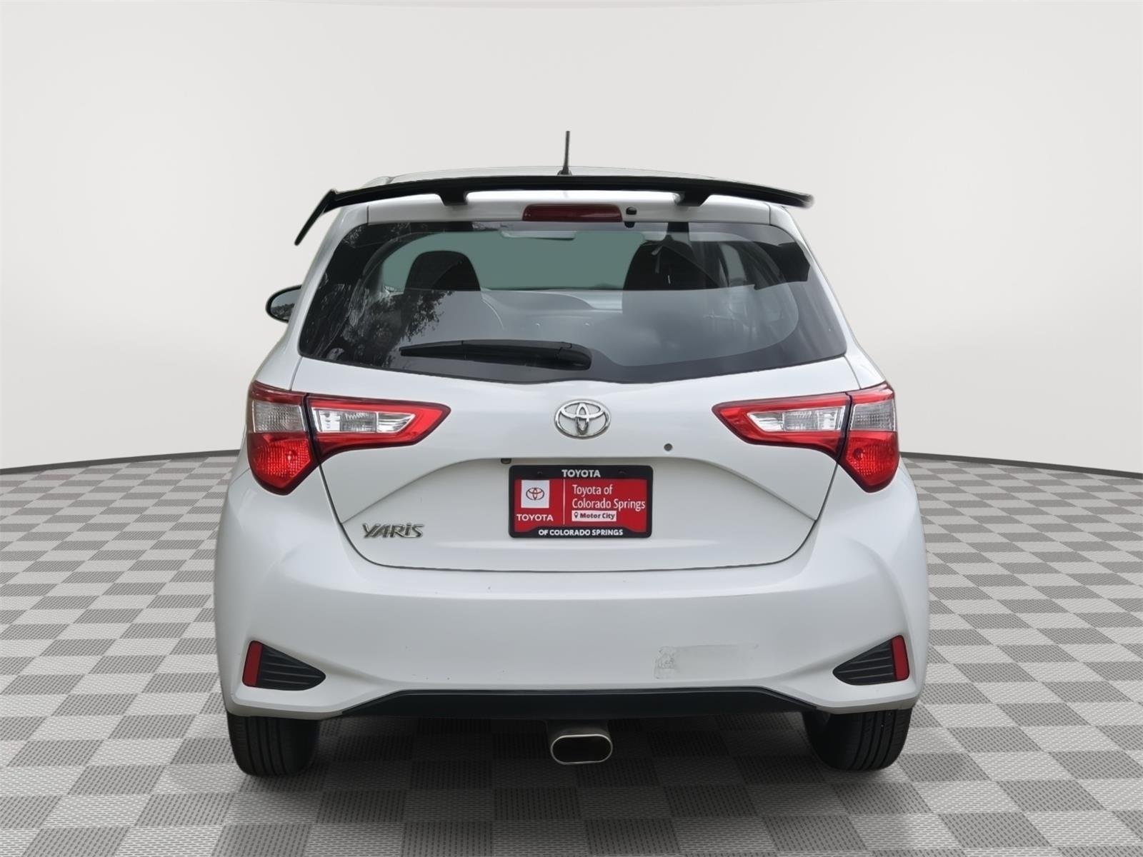 Used 2018 Ice Cap Toyota L image 8