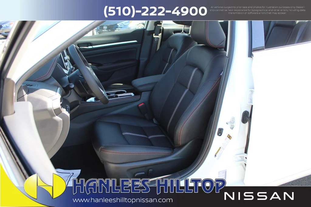 2025 Nissan Altima SR - Photo 12
