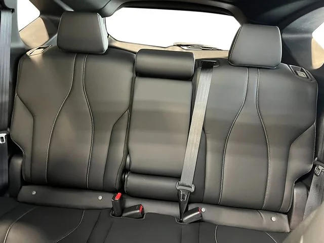 New 2026 Platinum White Pearl Acura Base image 29