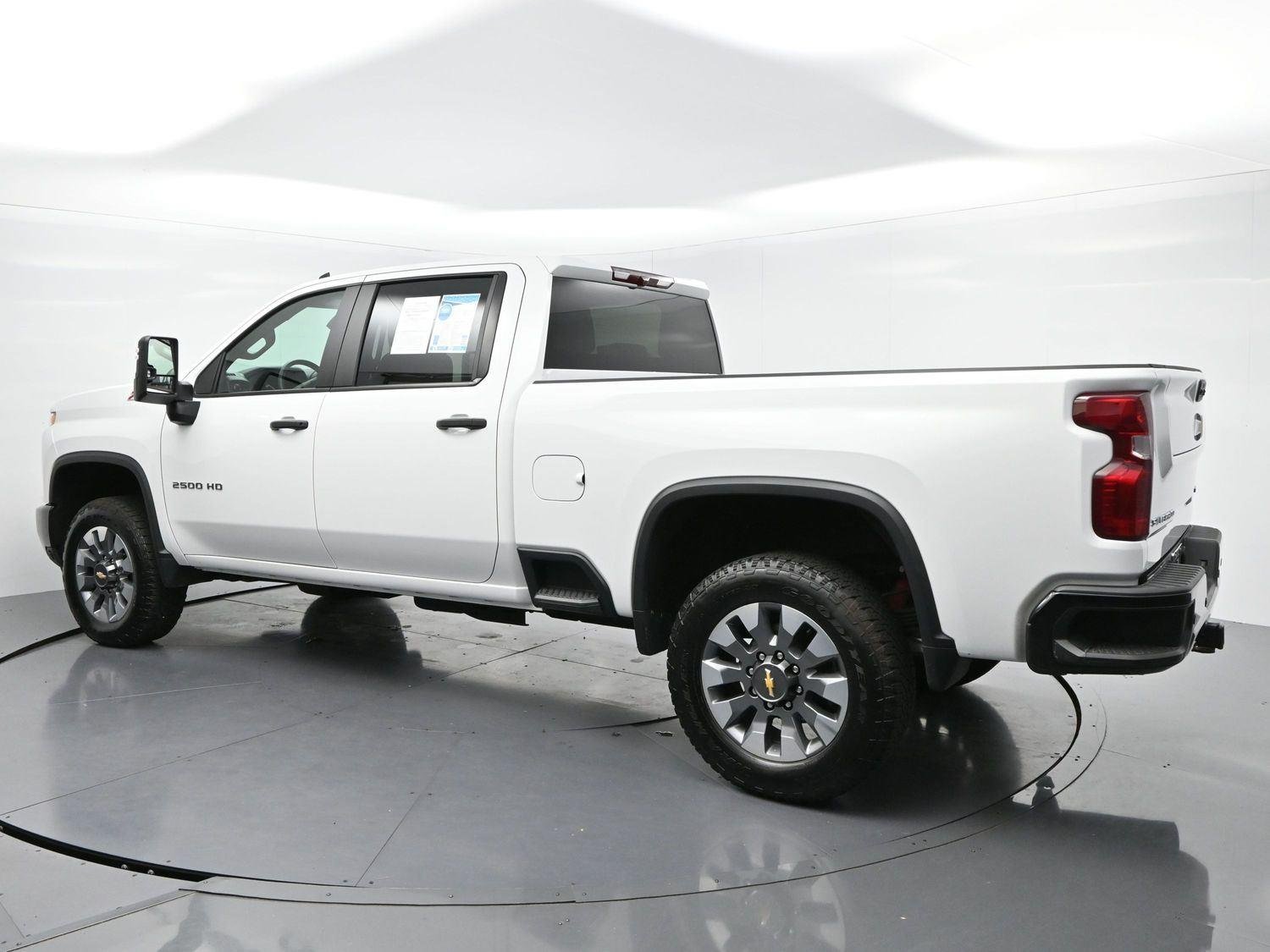 Used 2024 Summit White Chevrolet Custom image 5