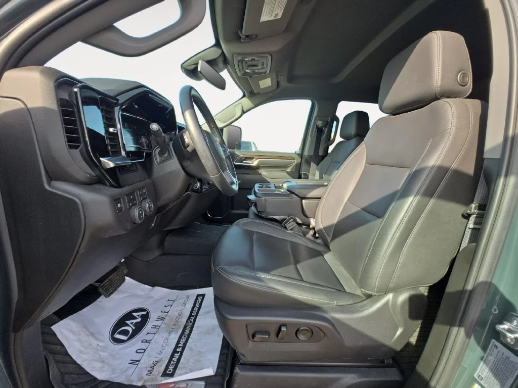 Used 2025 Cypress Gray Chevrolet LT image 16