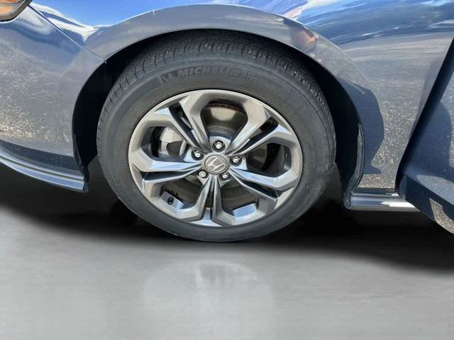 Used 2023  Honda EX image 36