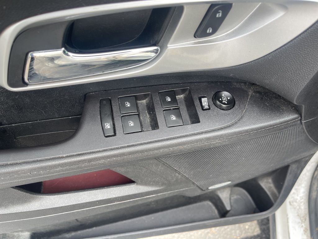 Used 2016 Beige Chevrolet LTZ image 17