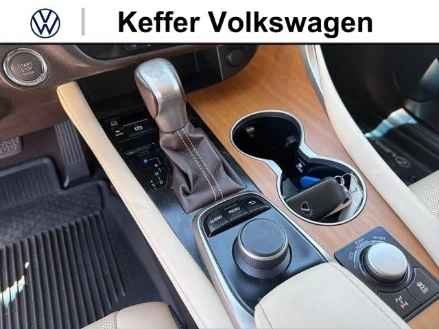 Used 2017  Lexus 350 image 14