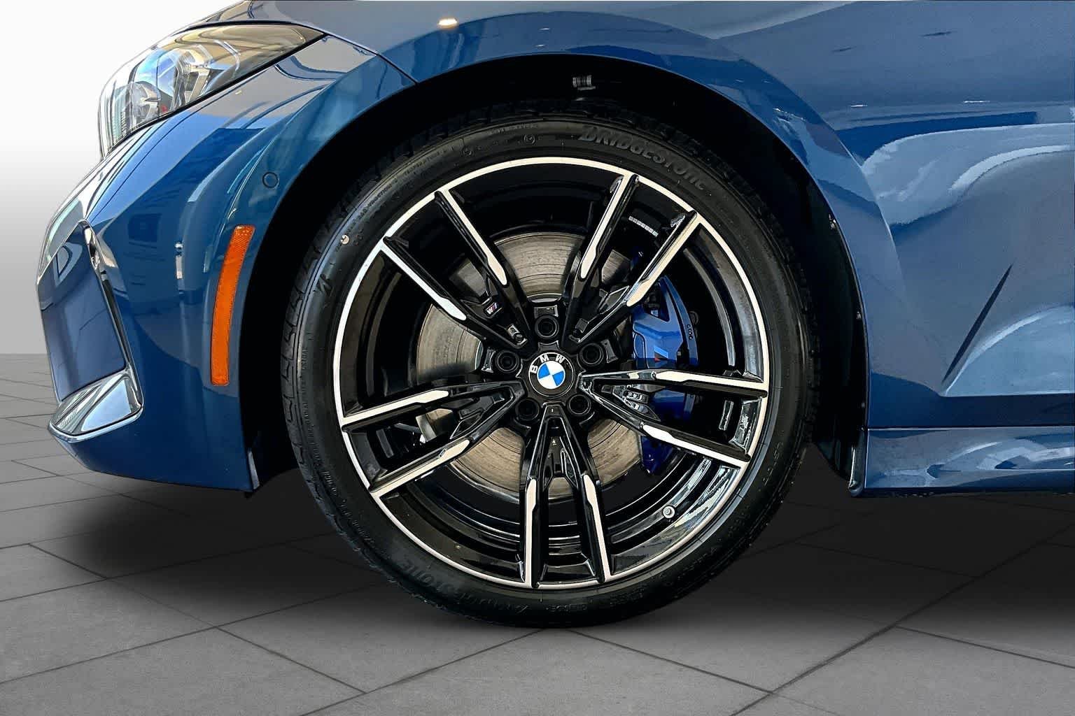 New 2026 Avus Blue Metallic BMW M340i xDrive image 11