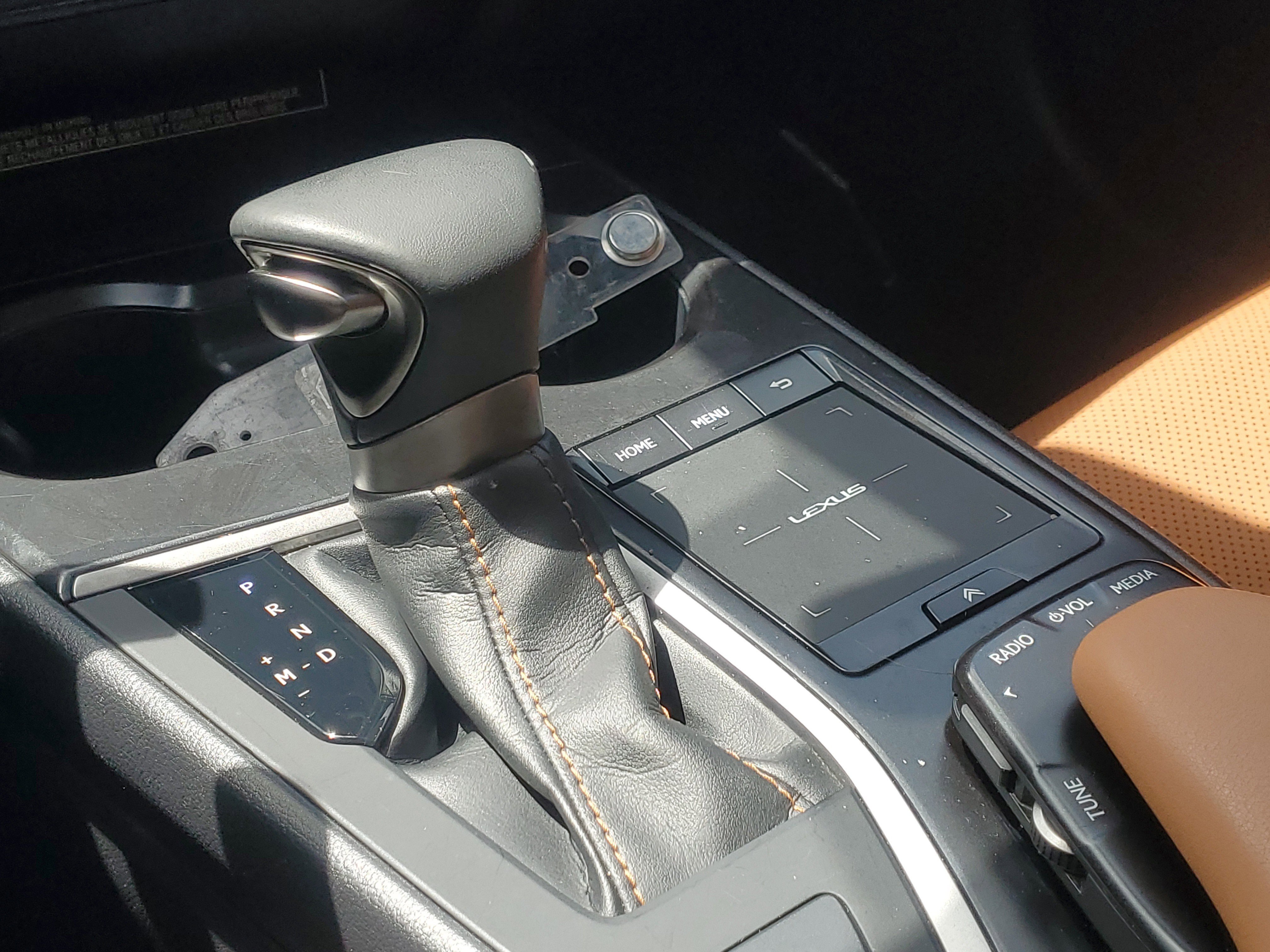 Certified Used 2022 White Pearl Lexus UX 200 image 30