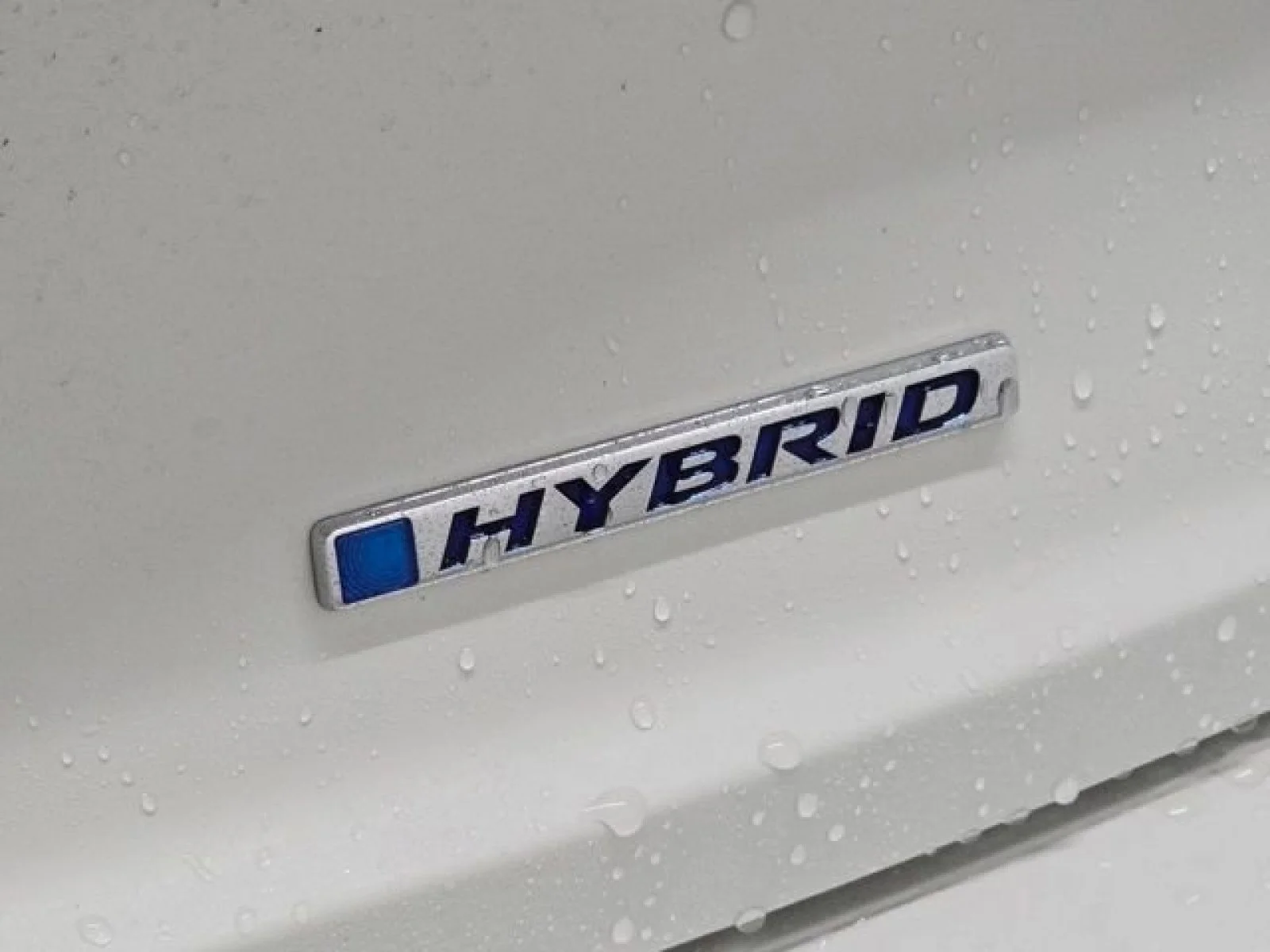 New 2026 Platinum White Pearl Honda Sport Touring image 16