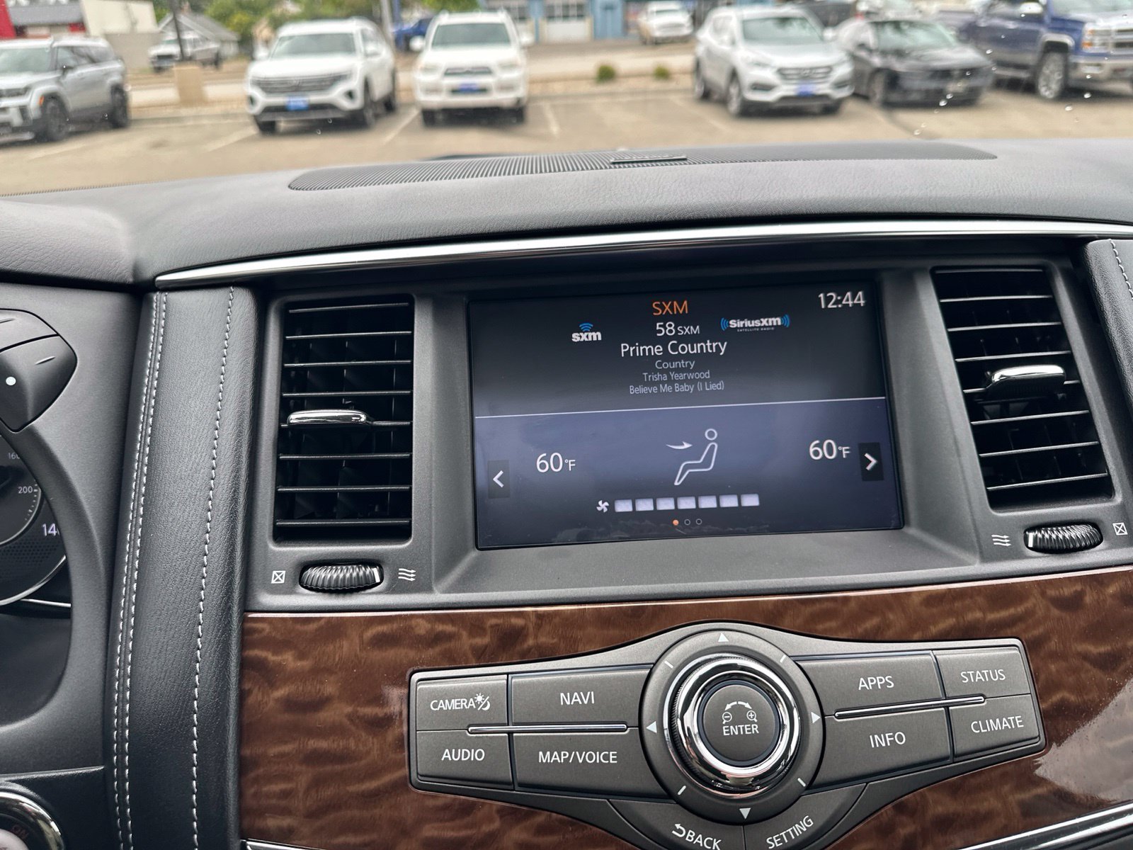 Used 2020 White Nissan Platinum image 63