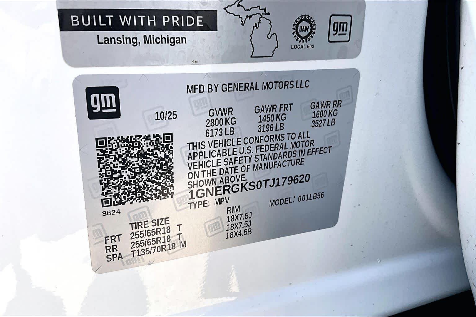 Used 2026 Summit White Chevrolet LT image 37