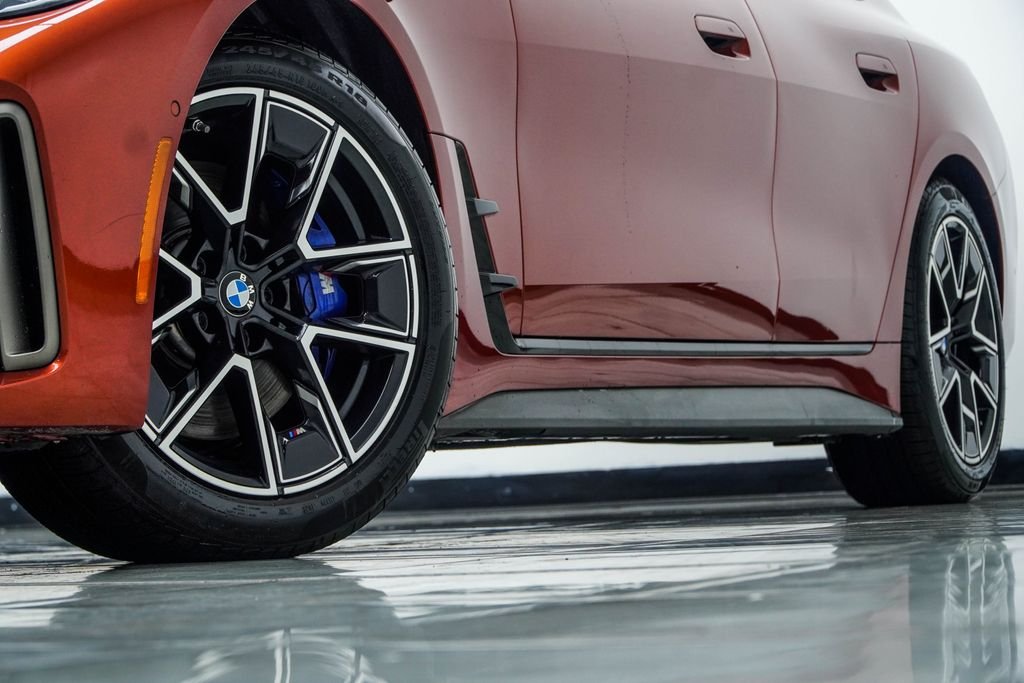 Used 2024 Orange BMW M440i xDrive image 3