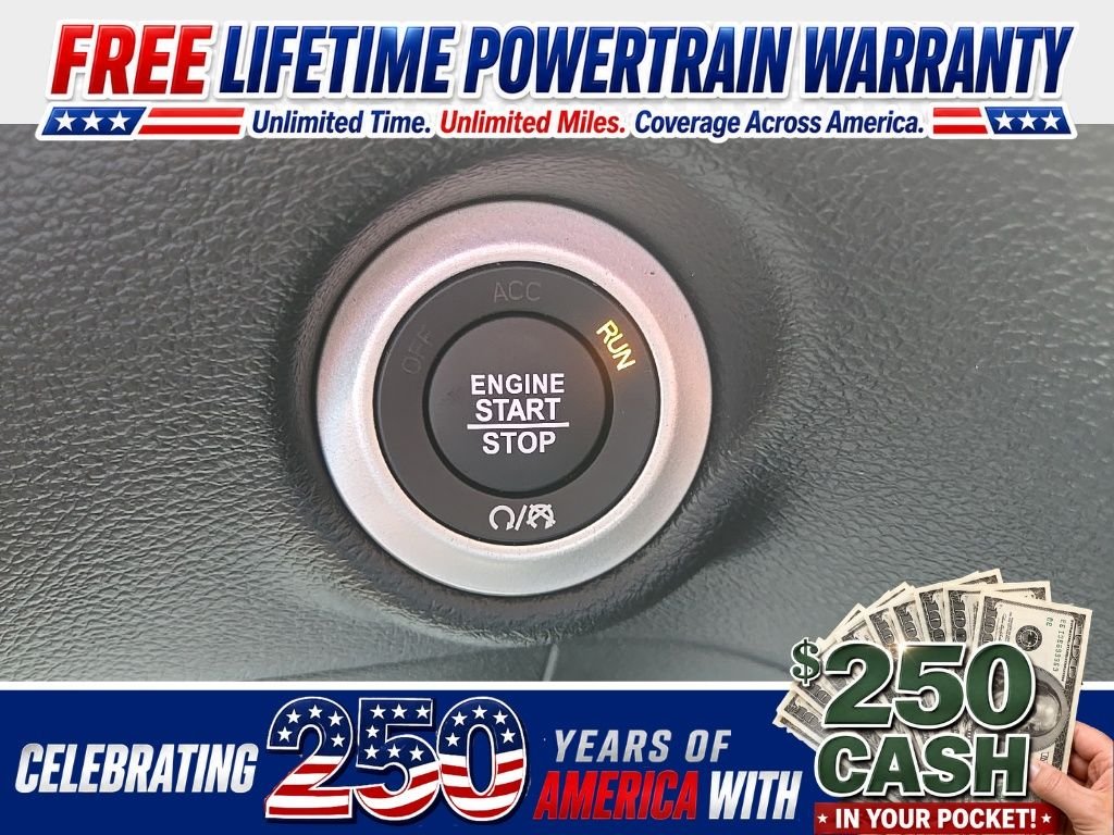New 2027 Bright White Clear-Coat Exterior Paint Chrysler Select image 49