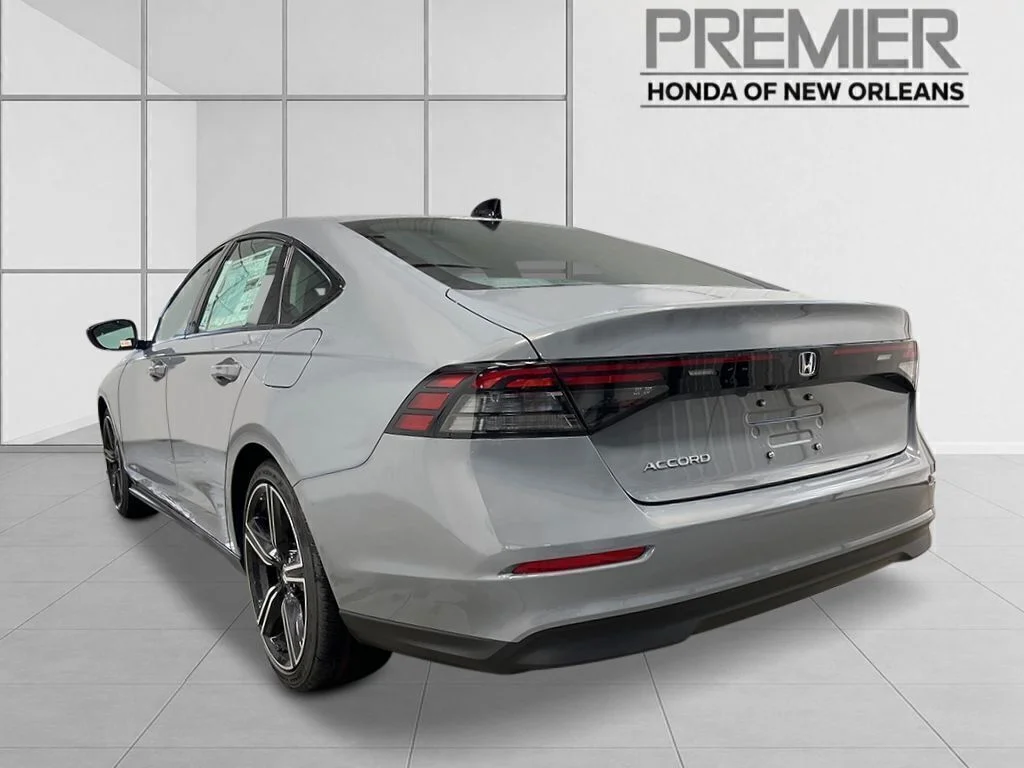 New 2026 Urban Gray Pearl Honda SE image 3