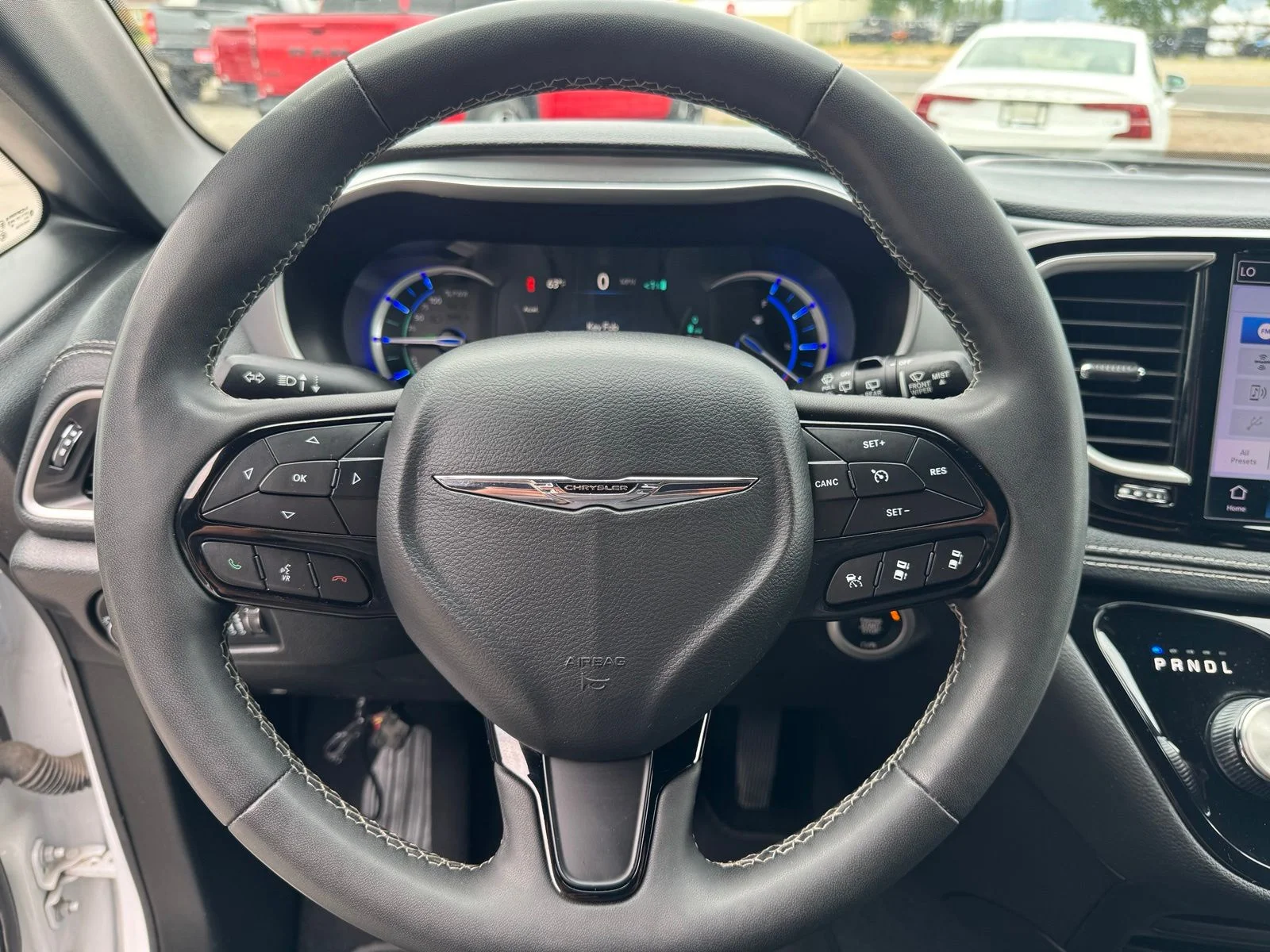 Used 2024 White Chrysler Select S Appearance image 18
