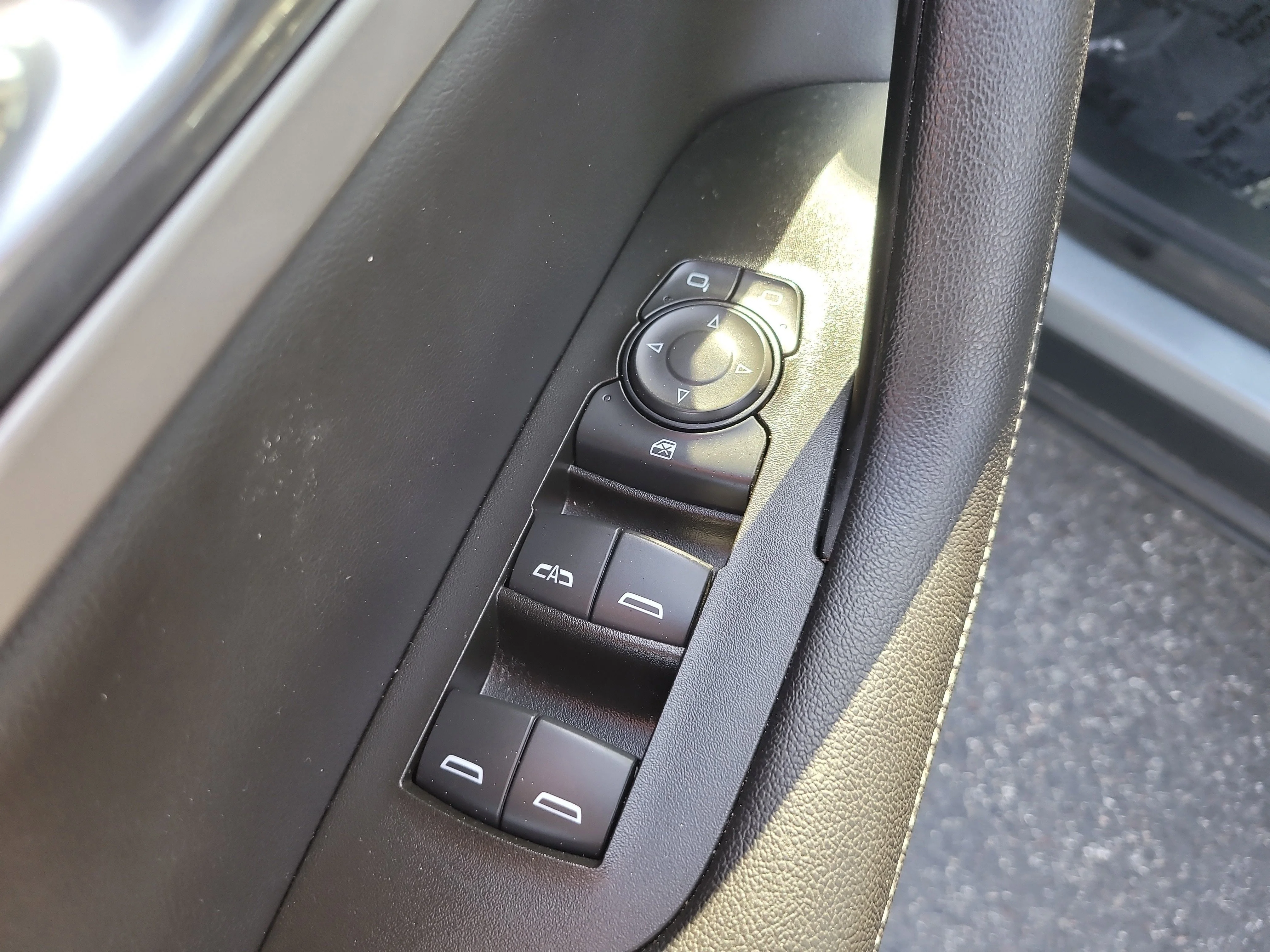Used 2024 Sterling Gray Metallic Chevrolet LT image 16