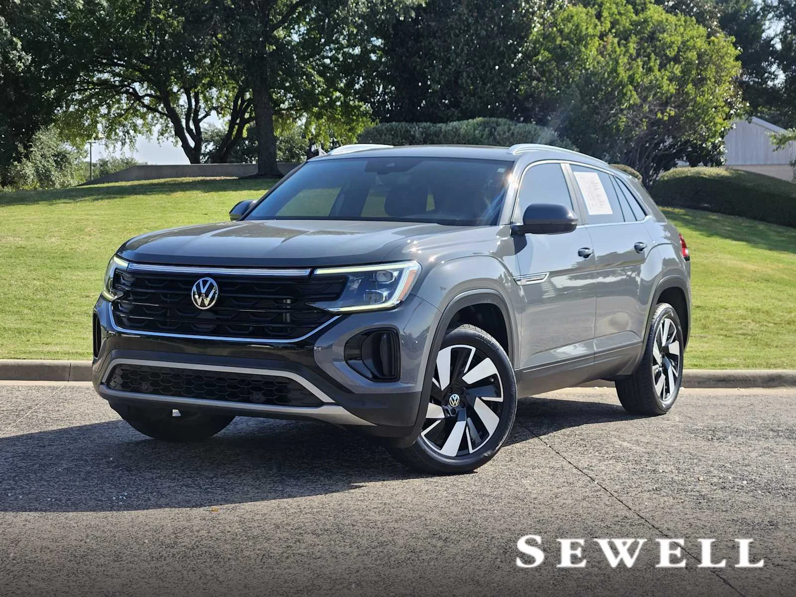 2024 Volkswagen Atlas Cross Sport 2.0T SE w/Technology