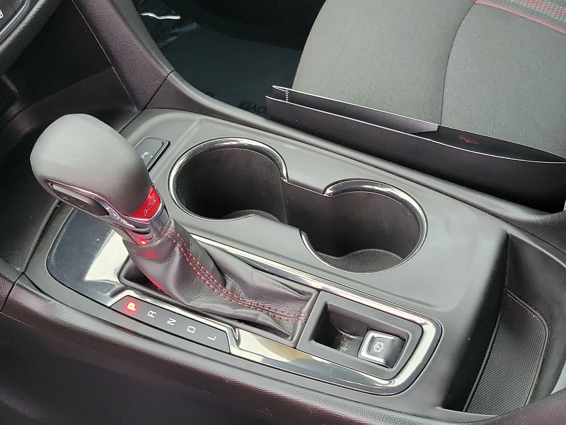 Used 2022 Red Chevrolet RS image 10
