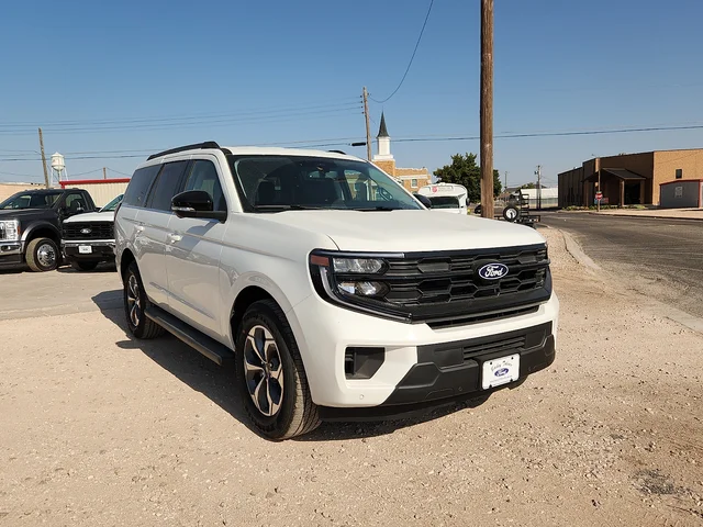 2027 Ford Expedition Active