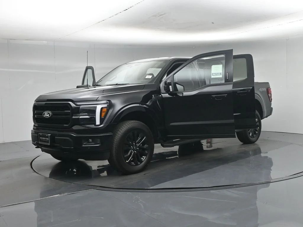 New 2026 Agate Black Metallic Ford Lariat image 32