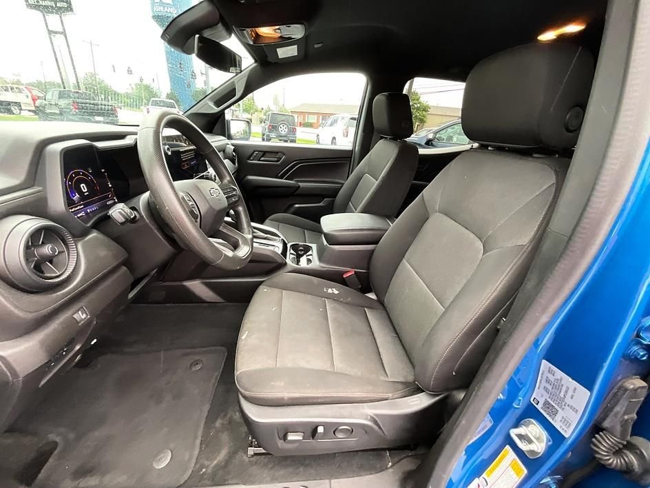 Used 2023 Blue Chevrolet Trail Boss image 4