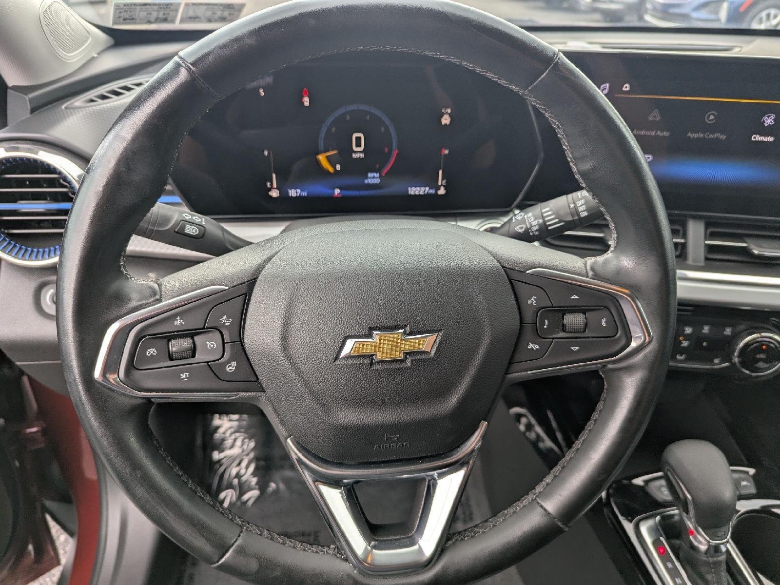 Used 2025 Crimson Metallic Chevrolet LT image 18