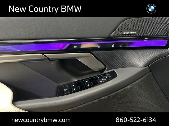 New 2027 Black Sapphire Metallic BMW 550e xDrive image 12