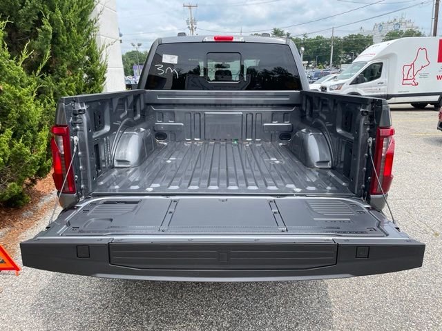 New 2026 Carbonized Gray Metallic Ford XLT image 59