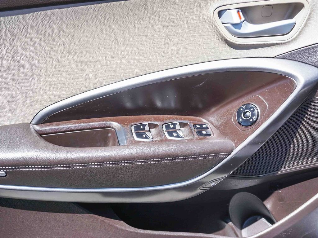 Used 2017 Gray Hyundai 2.4 Base image 19