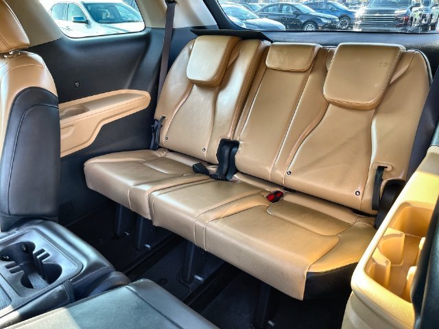 Used 2023 Silver Kia LX Seat Package image 32