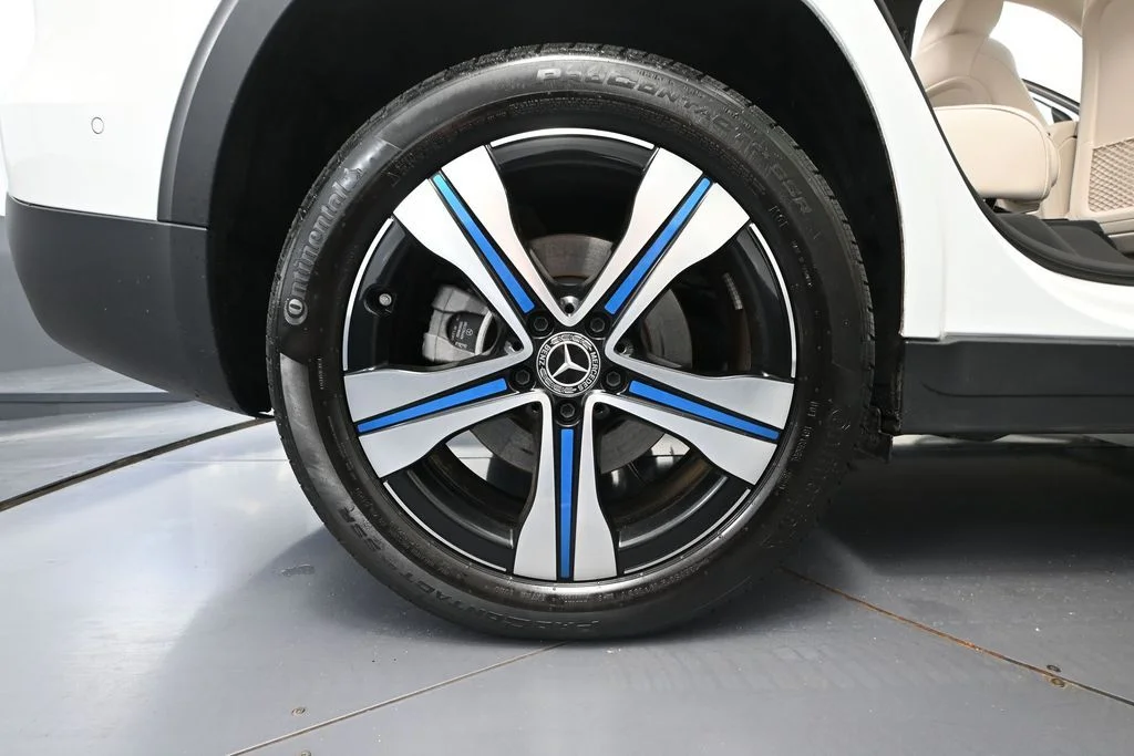 Used 2022 White Mercedes-Benz 300 image 15