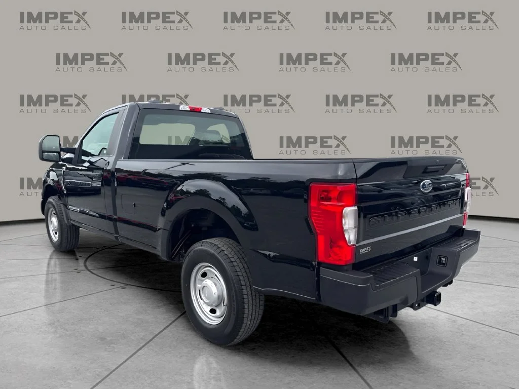 Used 2022 Black Ford XL image 3