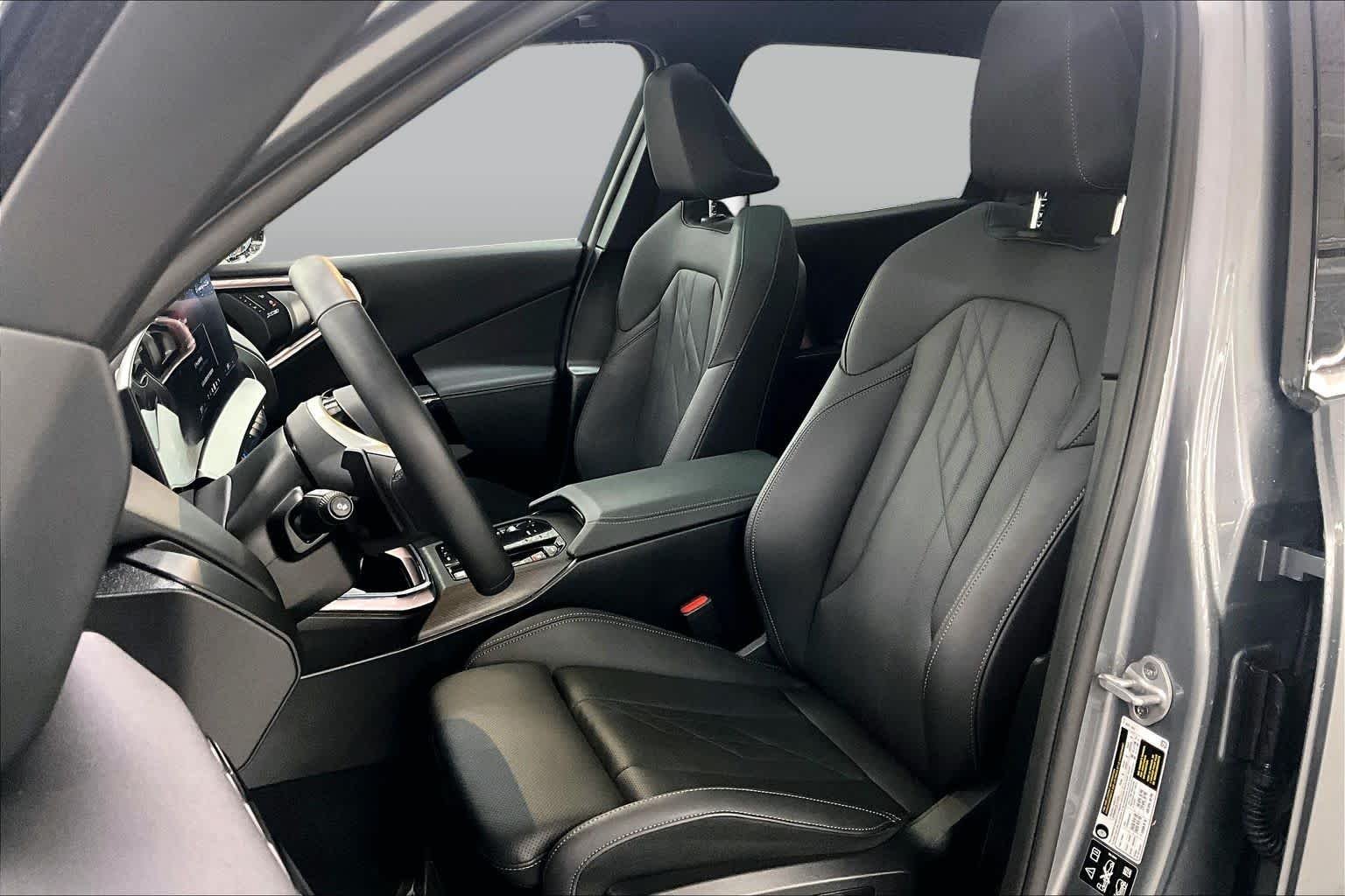 Used 2026 GRAY BMW 30 xDrive image 8