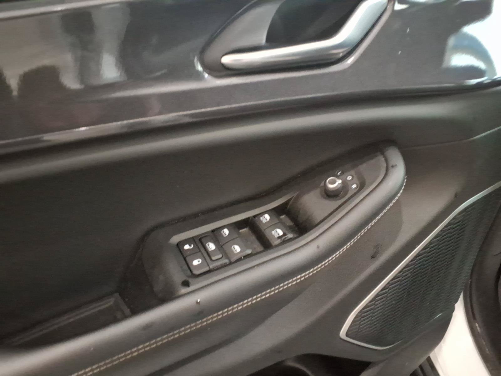 2021 Jeep Grand Cherokee L Altitude - Photo 11