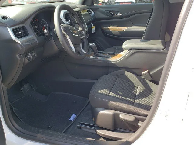 Used 2019 SUMMIT WHITE GMC SLE image 3