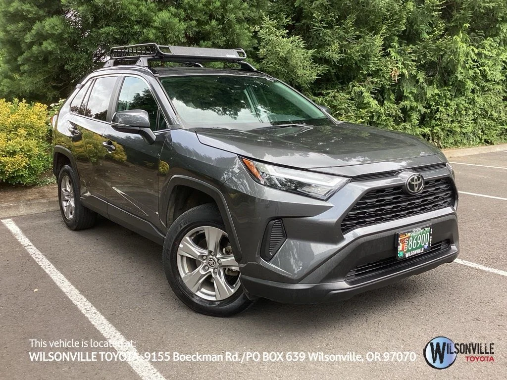 2023 Toyota RAV4 XLE AWD's photo